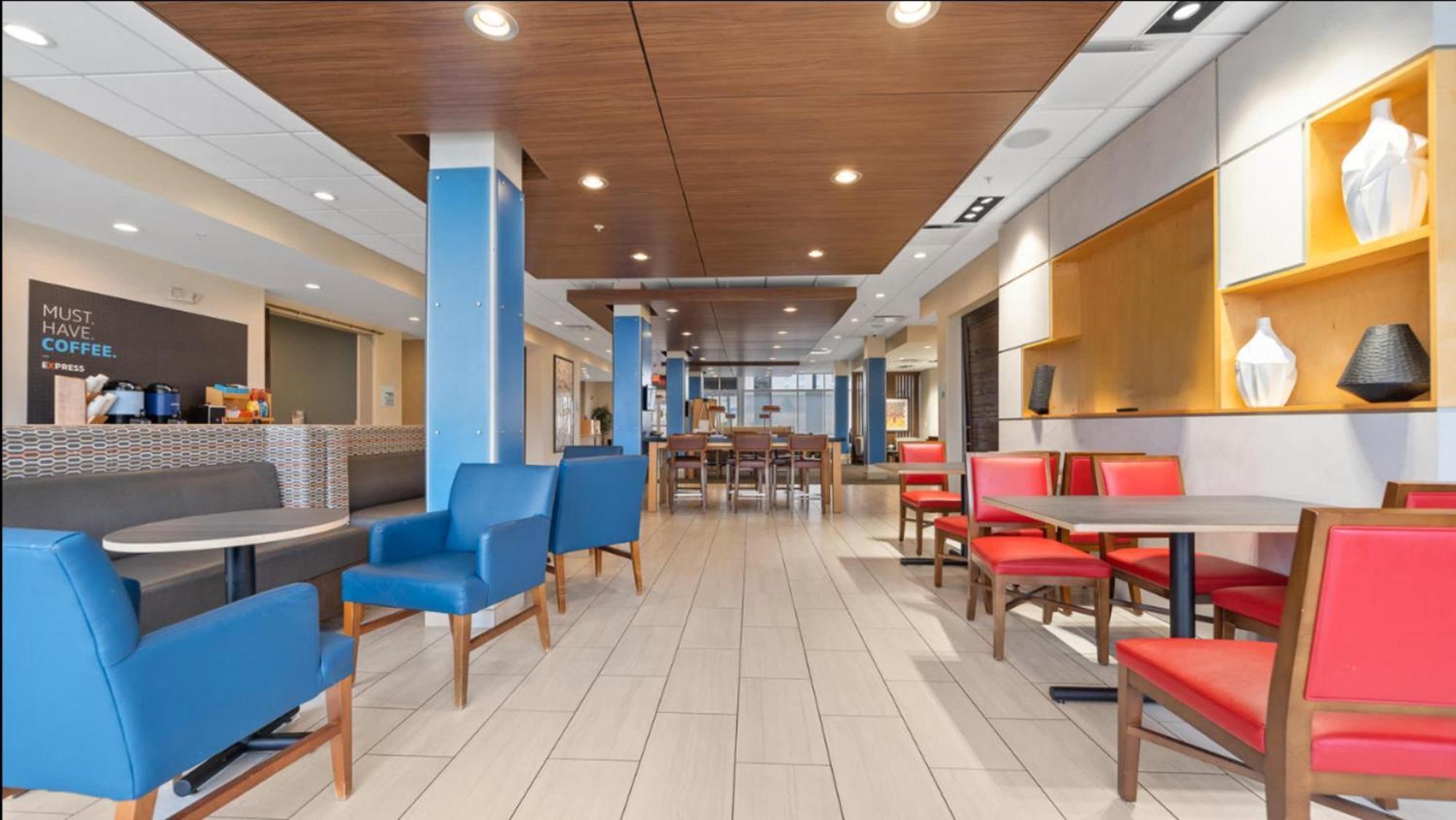 Holiday Inn Express & Suites Macon North By Ihg Екстер'єр фото