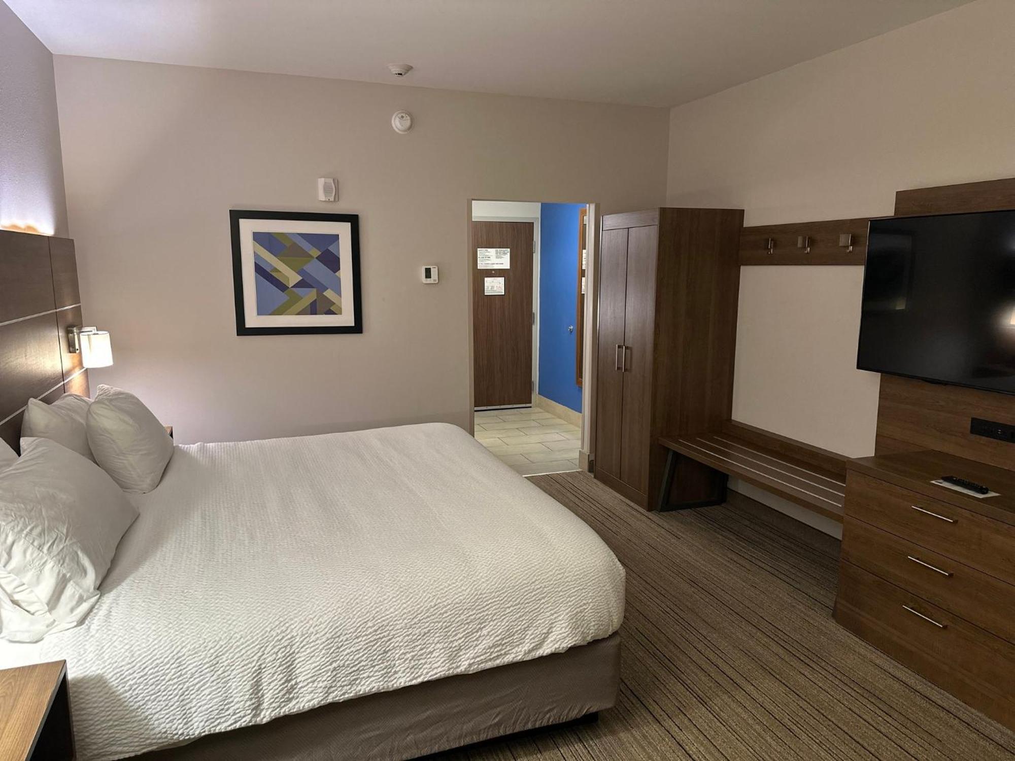Holiday Inn Express & Suites Macon North By Ihg Екстер'єр фото